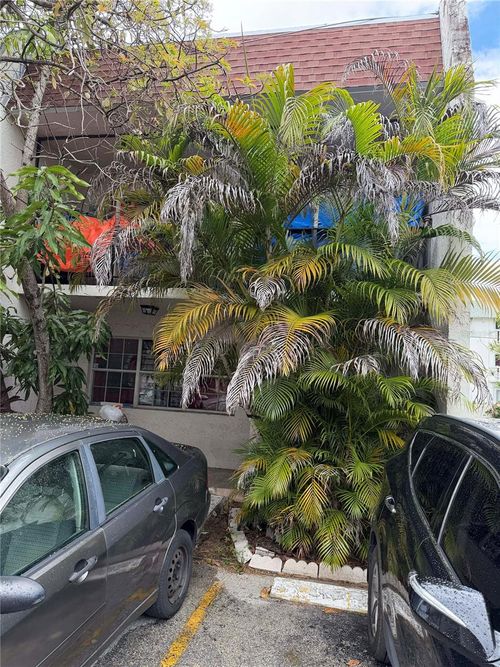 15165 Ne 6th Ave, MIAMI, FL, 33162-5092 | Card Image