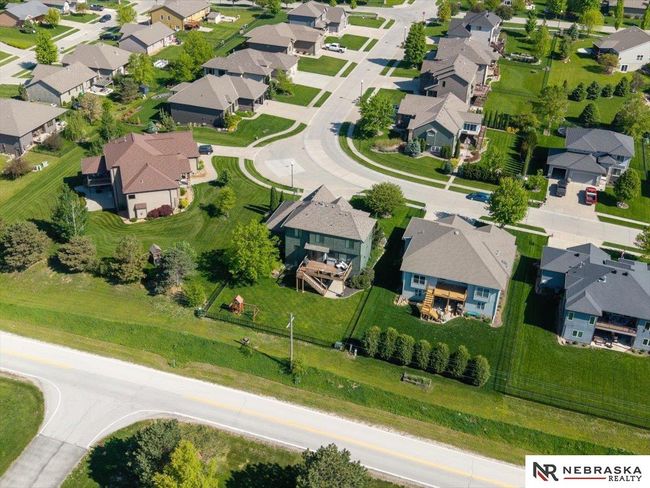 20029 Oak St, House other with 5 bedrooms, 4 bathrooms and 3 parking in Gretna NE | Image 9
