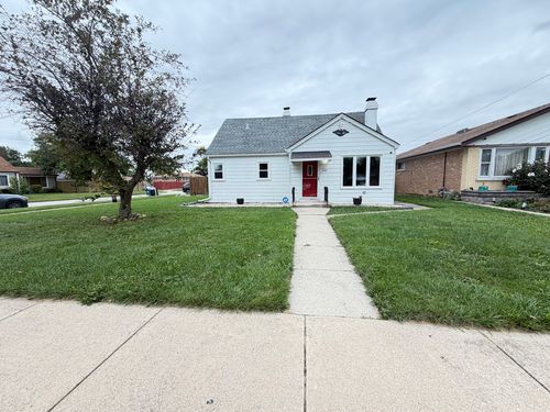 8001 Neenah Ave, Burbank, IL, 60459-1752 | Card Image