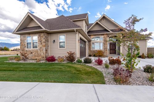 135 Baywood Dr, Driggs, ID, 83422-5041 | Card Image