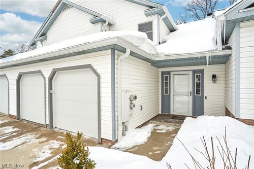 6-800 Hampton Cir, Aurora, OH, 44202 | Card Image