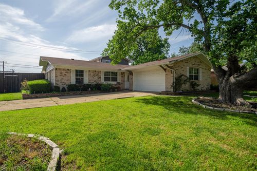2225 Nottingham Dr, Garland, TX, 75041-1328 | Card Image