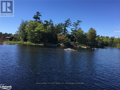 B262 B262, The Archipelago (Archipelago South), ON, P0J2T0 | Card Image