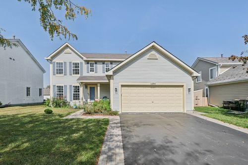 1290 E Fox Chase Dr, Round Lake Beach, IL, 60073-4158 | Card Image