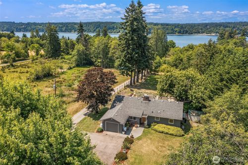 16305 Crescent Dr Sw, Vashon, WA, 98070-3742 | Card Image