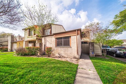 8532 Dairy View Ln, Houston, TX, 77072-3934 | Card Image