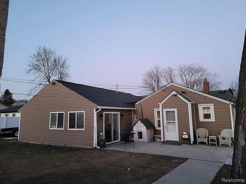 2480 Gerald Ave, Rochester Hills, MI, 48307-4728 | Card Image