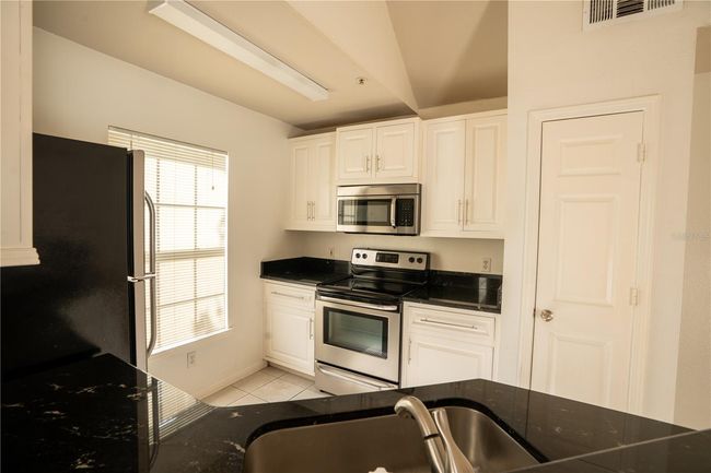 APT-1404 - 9053 Lee Vista Blvd, Condo with 2 bedrooms, 2 bathrooms and null parking in ORLANDO FL | Image 10