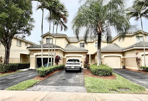 2560-2560 Cordoba Bnd, Weston, FL, 33327-2235 | Card Image