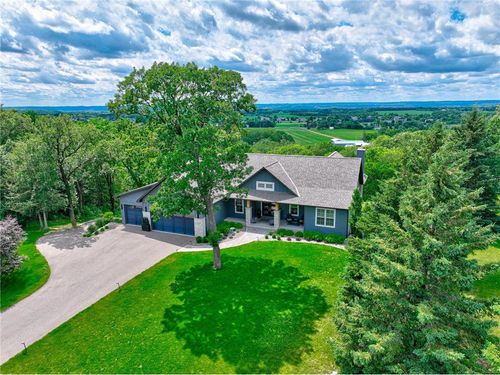 416 Eagle Bluff Dr, HUDSON, WI, 54016-8196 | Card Image