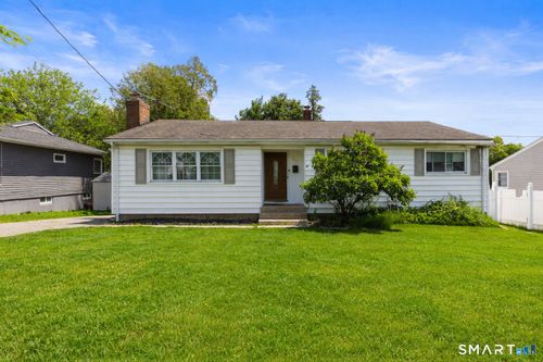 150 Stratfield Place, Bridgeport, CT, 06606 | Card Image