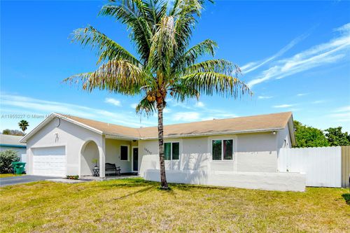 13217 Sw 257th Ter, Homestead, FL, 33032-6819 | Card Image