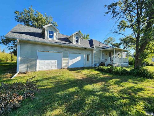 520 W Jefferson St, Blandinsville, IL, 61420-9010 | Card Image