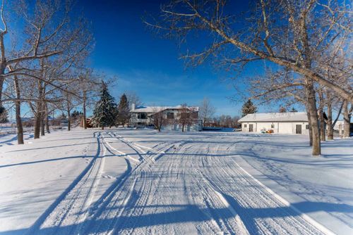 434205 32 St E, Foothills, AB, T1S7B7 | Card Image