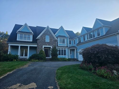 4 Shoestring Ln, Westwood, MA, 02090-2649 | Card Image