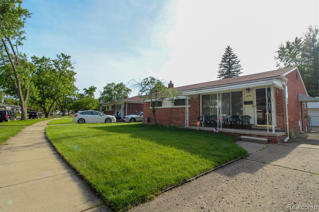 Woodworth , Redford, MI 48240 #1