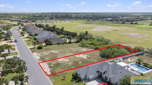 19-15 Country Clb, Laguna Vista, TX, 78578-2922 | Card Image
