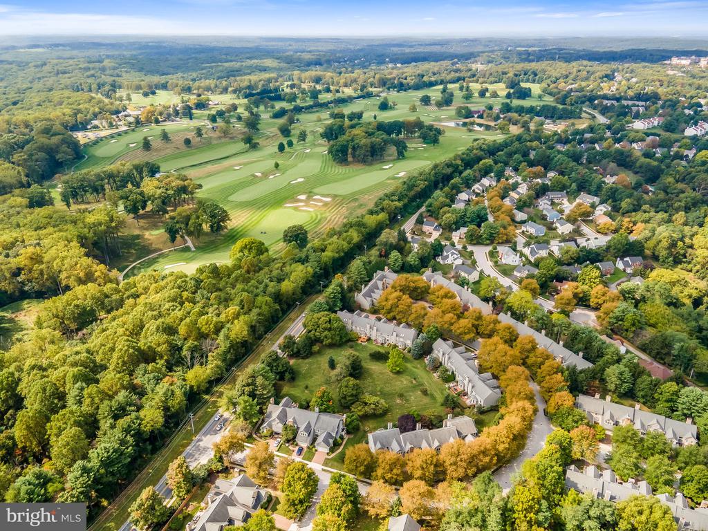 Spyglass Ct, Lutherville, MD 21093