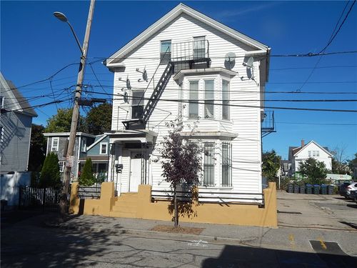 199 Gallup St, Providence, RI, 02905-1806 | Card Image