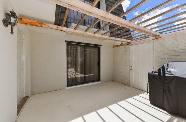 1512 15 Th Ter, Condo with 3 bedrooms, 3 bathrooms and null parking in Palm Beach Gardens FL | Image 9