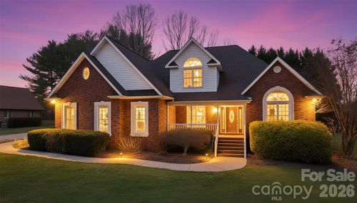 2488 Birdie Ln Ne, Conover, NC, 28613-9457 | Card Image