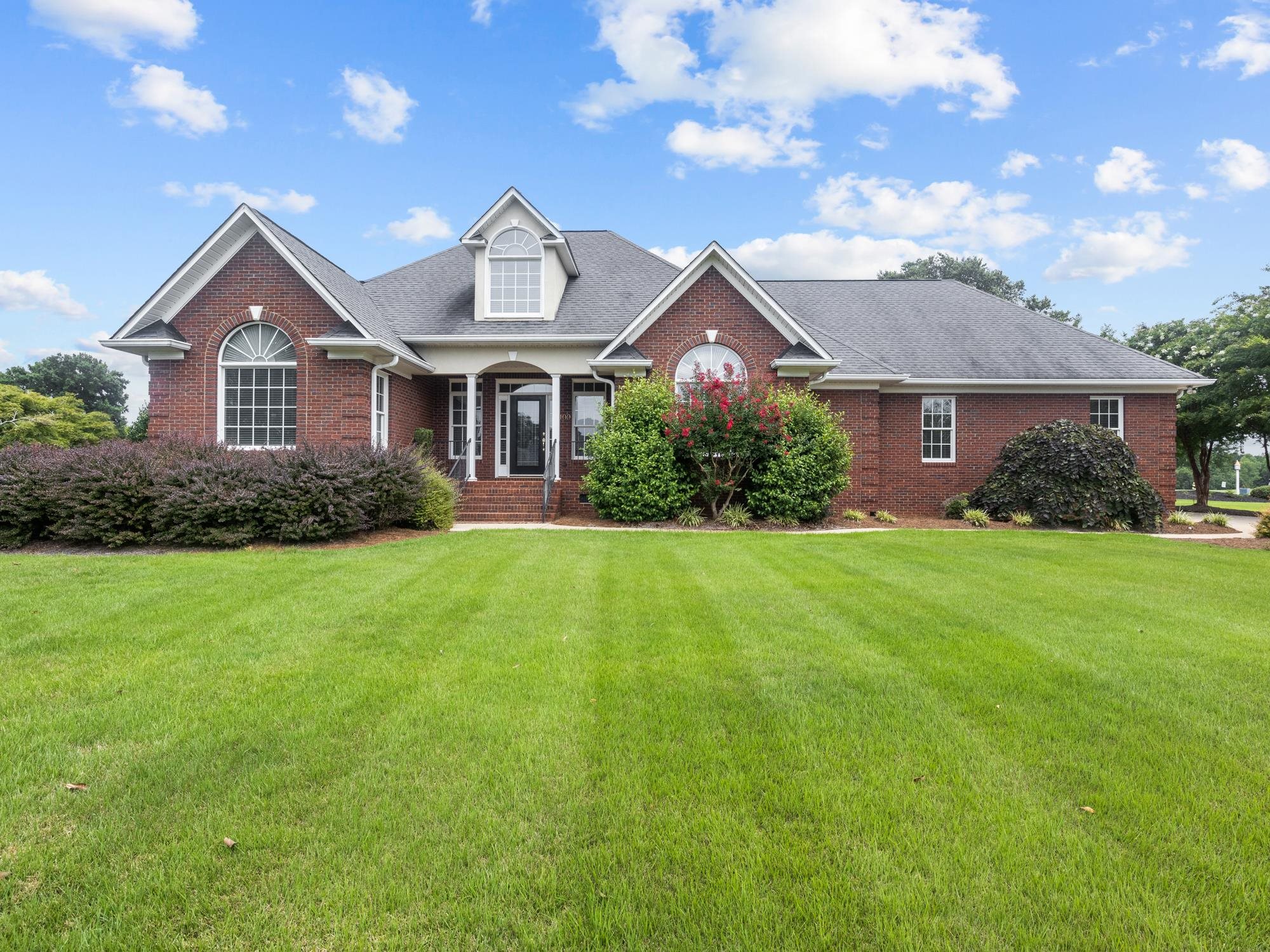 Gleneagles Rd, Campobello, SC 29322