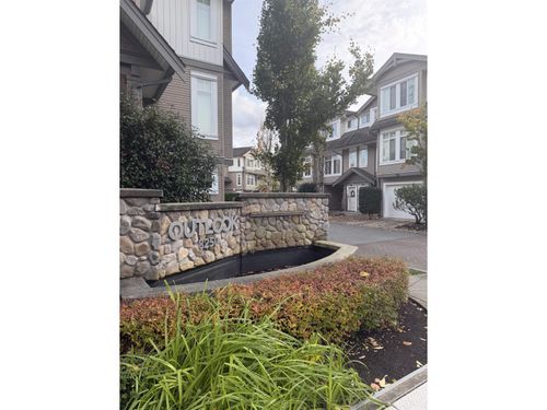 61-8250 209b St, Langley, BC, V2Y0J7 | Card Image