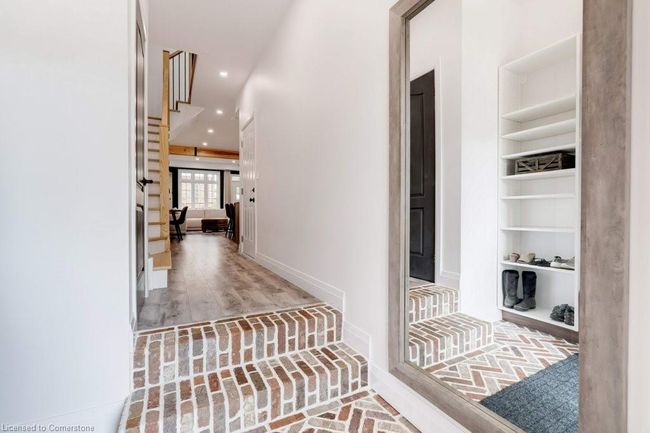 79 Browview Dr, Townhouse with 3 bedrooms, 3 bathrooms and 3 parking in Waterdown ON | Image 6
