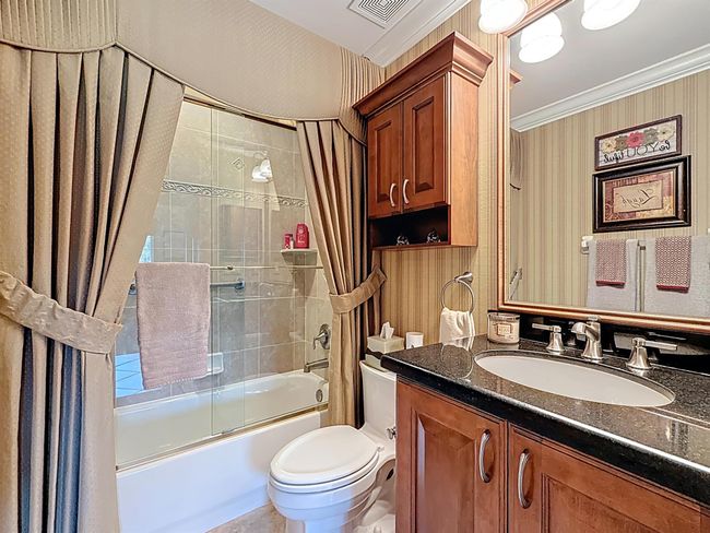 12110 Napoli Ln, Condo with 3 bedrooms, 2 bathrooms and null parking in Boynton Beach FL | Image 22