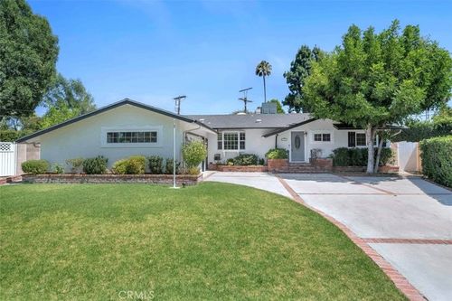 16504 Hiawatha St, Granada Hills, CA, 91344-6745 | Card Image