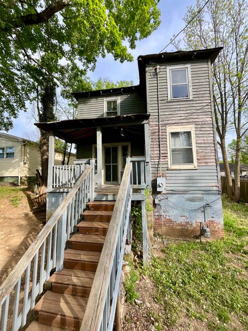 407 Carruthers St, Lexington, VA, 24450-2603 | Card Image