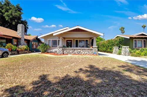 551 E Columbia Ave, Pomona, CA, 91767-4027 | Card Image
