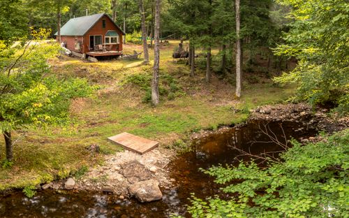 293 River Rd, Sumner, ME, 04292-3816 | Card Image