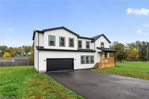 3935 Flory Ave Se, Warren, OH, 44484-3627 | Card Image