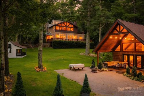 123 Saint Andrews Rd, Beech Mountain, NC, 28604-8213 | Card Image
