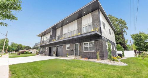 1751 S Oneida Street, GREEN BAY, WI, 54304 | Card Image