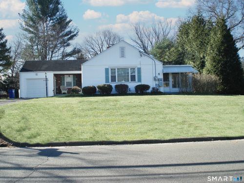 47 Lawlor Ter, Stratford, CT, 06614-2113 | Card Image