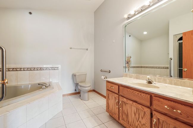 UNIT-3SW - 8000 W 84 Th Pl, Condo with 2 bedrooms, 2 bathrooms and 1 parking in Justice IL | Image 11