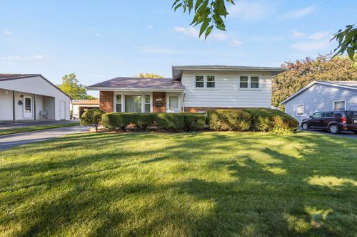 2306 Kingfisher Ln, Rolling Meadows, IL, 60008-2739 | Card Image