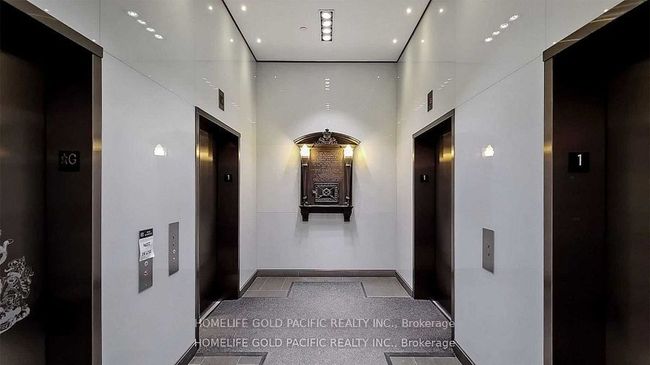 1001 - 426 University Ave, Condo with 2 bedrooms, 1 bathrooms and null parking in Toronto ON | Image 13