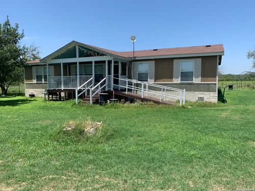 519 E 6714 E, Natalia, TX, 78059 | Card Image