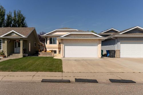 364 Heritage Cres W, Lethbridge, AB, T1K6V9 | Card Image