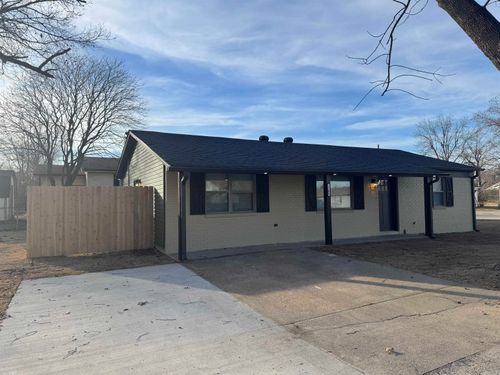 1300 S 7th St, Paragould, AR, 72450-5603 | Card Image