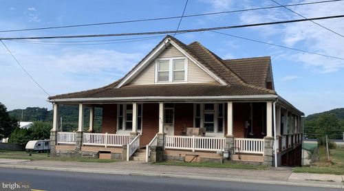 434 S 4th St, HAMBURG, PA, 19526-1306 | Card Image