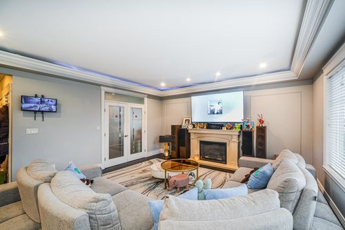 5007 Hardwick St, Burnaby, BC, V5G1P8 | Card Image