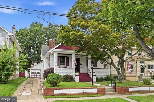 208 Penn Blvd, LANSDOWNE, PA, 19050-2629 | Card Image