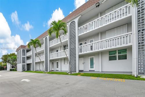 105-400 Se 10th St, Deerfield Beach, FL, 33441-5559 | Card Image