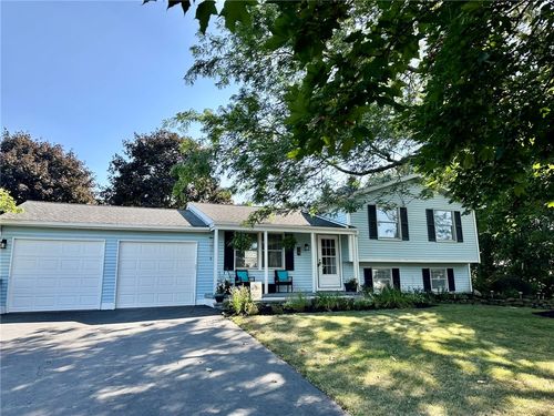 15 Paddock Dr, Henrietta, NY, 14467-9605 | Card Image