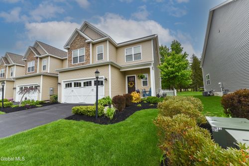 22C Idared Ln, Halfmoon, NY, 12065-4467 | Card Image