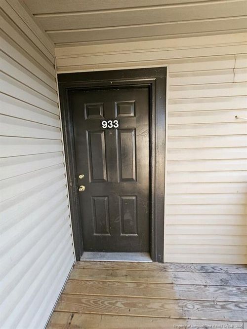 933 Applewood Ln, Fayetteville, NC, 28303-5654 | Card Image